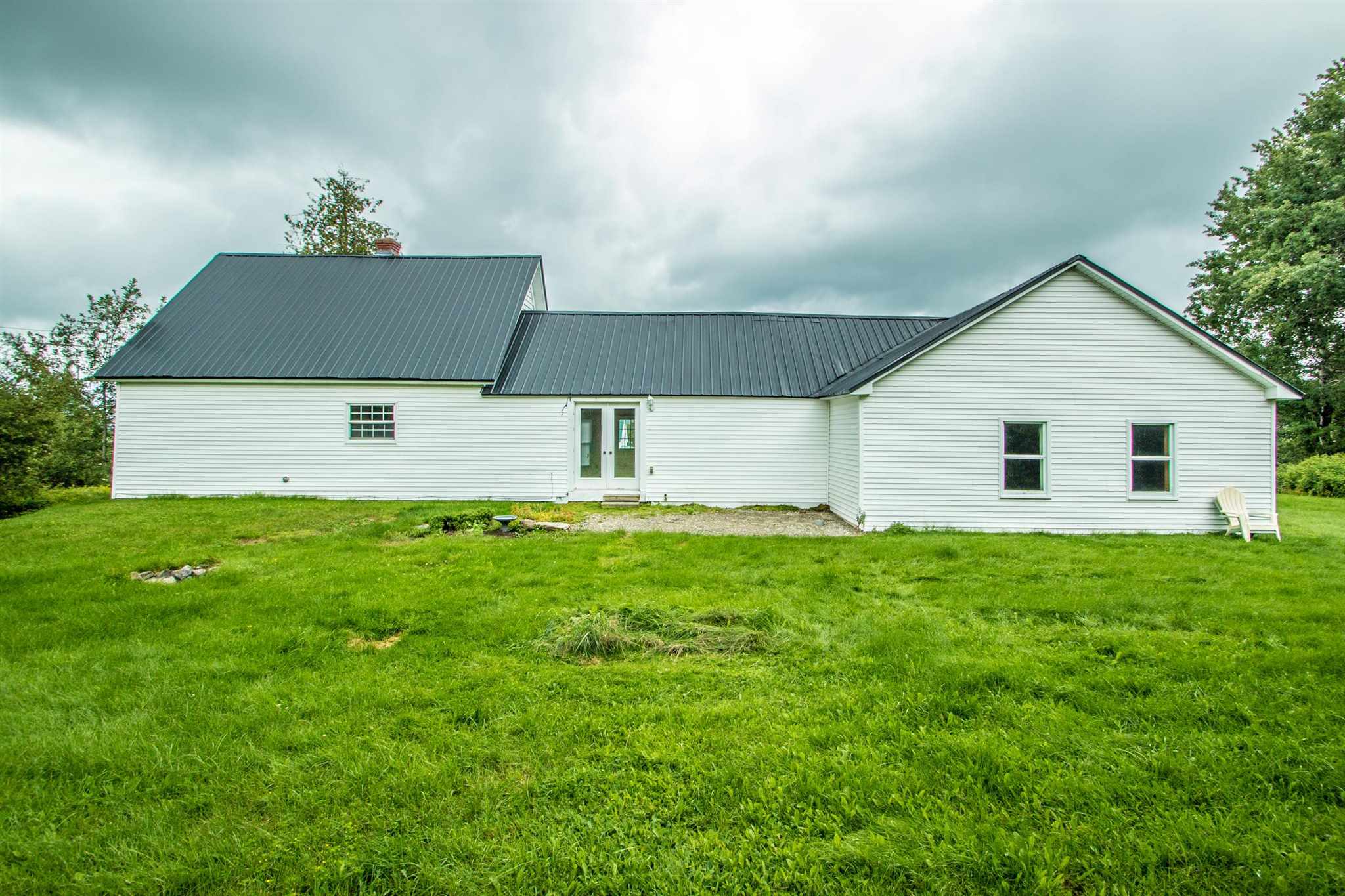 347 Jefferson Road Whitefield, NH 03598 - Photo 6 of 25 Gallery Image 6