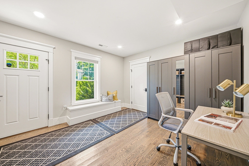 4 Boynton Street, Unit 1 Waltham, MA 02453 - Photo 3 of 41