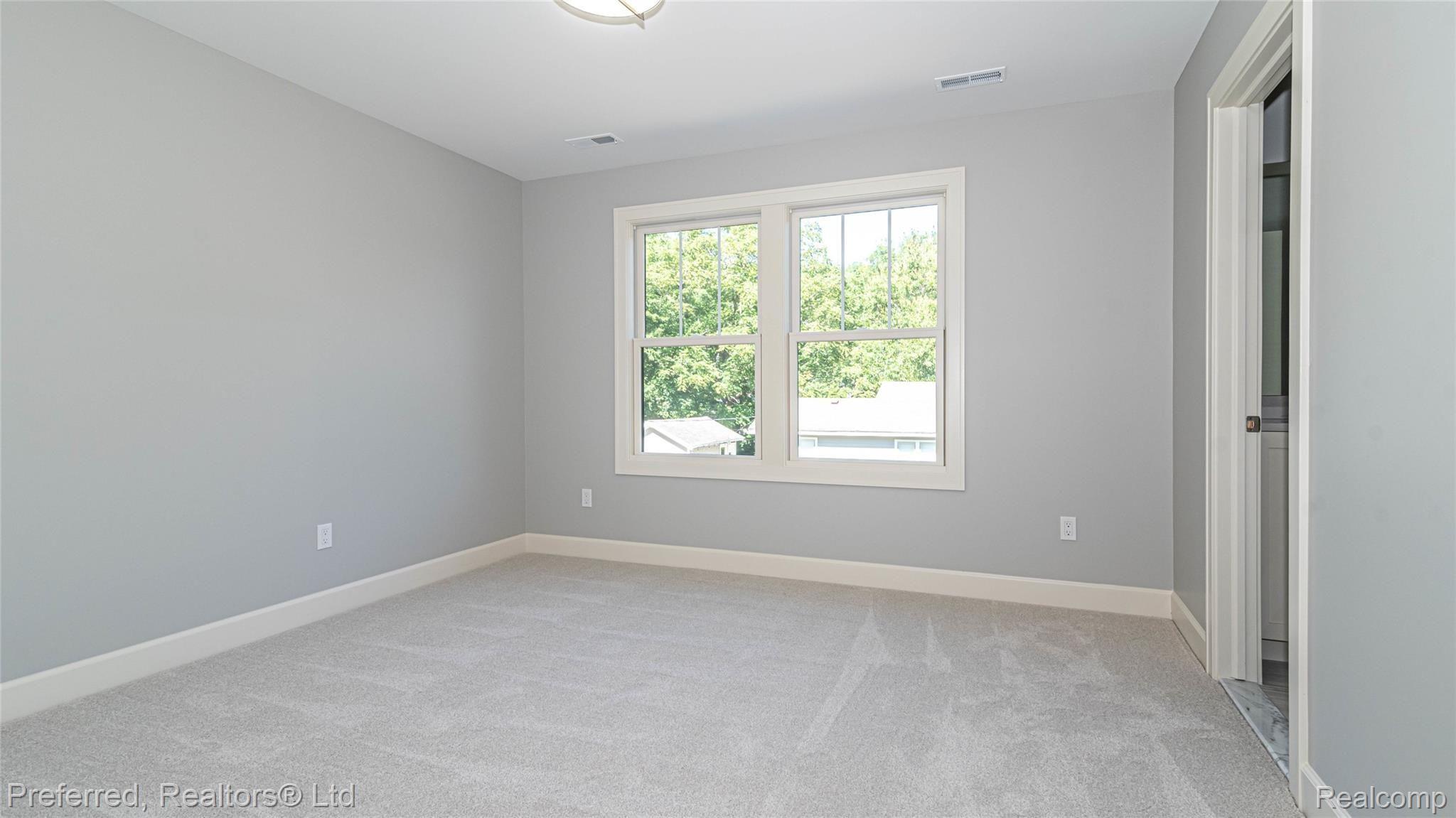 19691 Clement Road Northville, MI 48167 - Photo 56 of 64 049_41.jpg