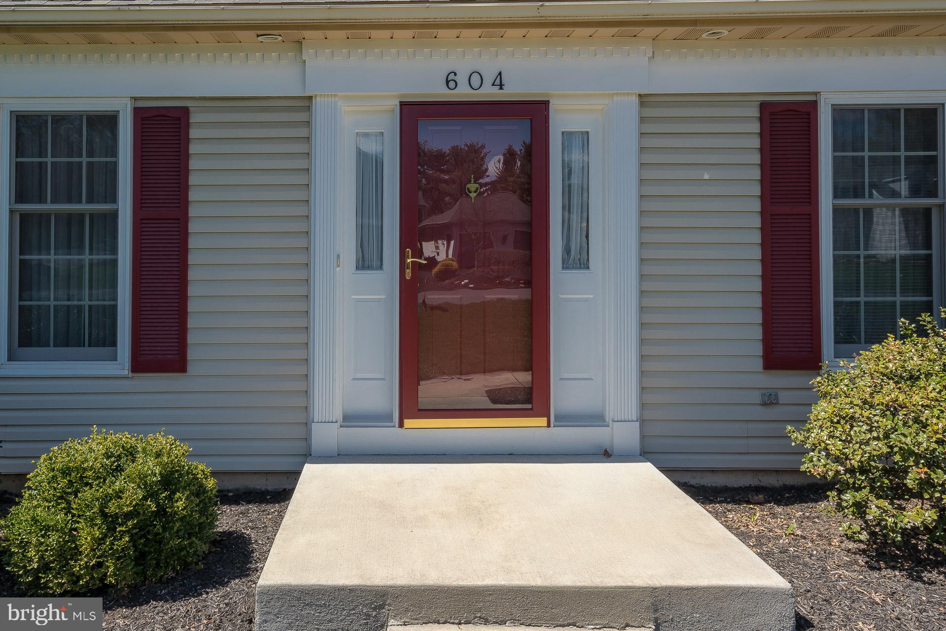 604 West 3rd Avenue Lititz, PA 17543 - Photo 3 of 33 Welcome home!