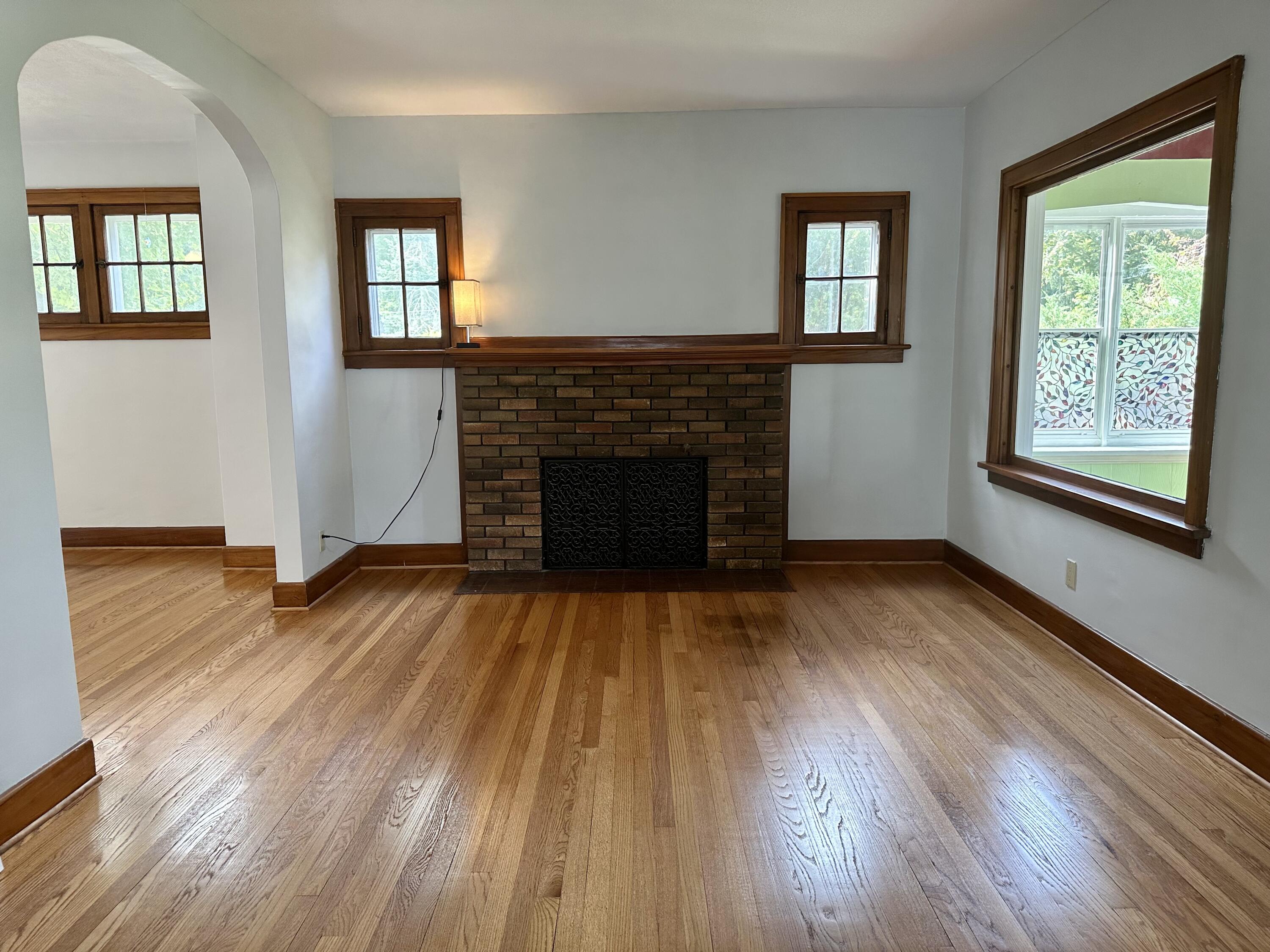 785 Crescent Road Jackson, MI 49203 - Photo 11 of 19 IMG_5602