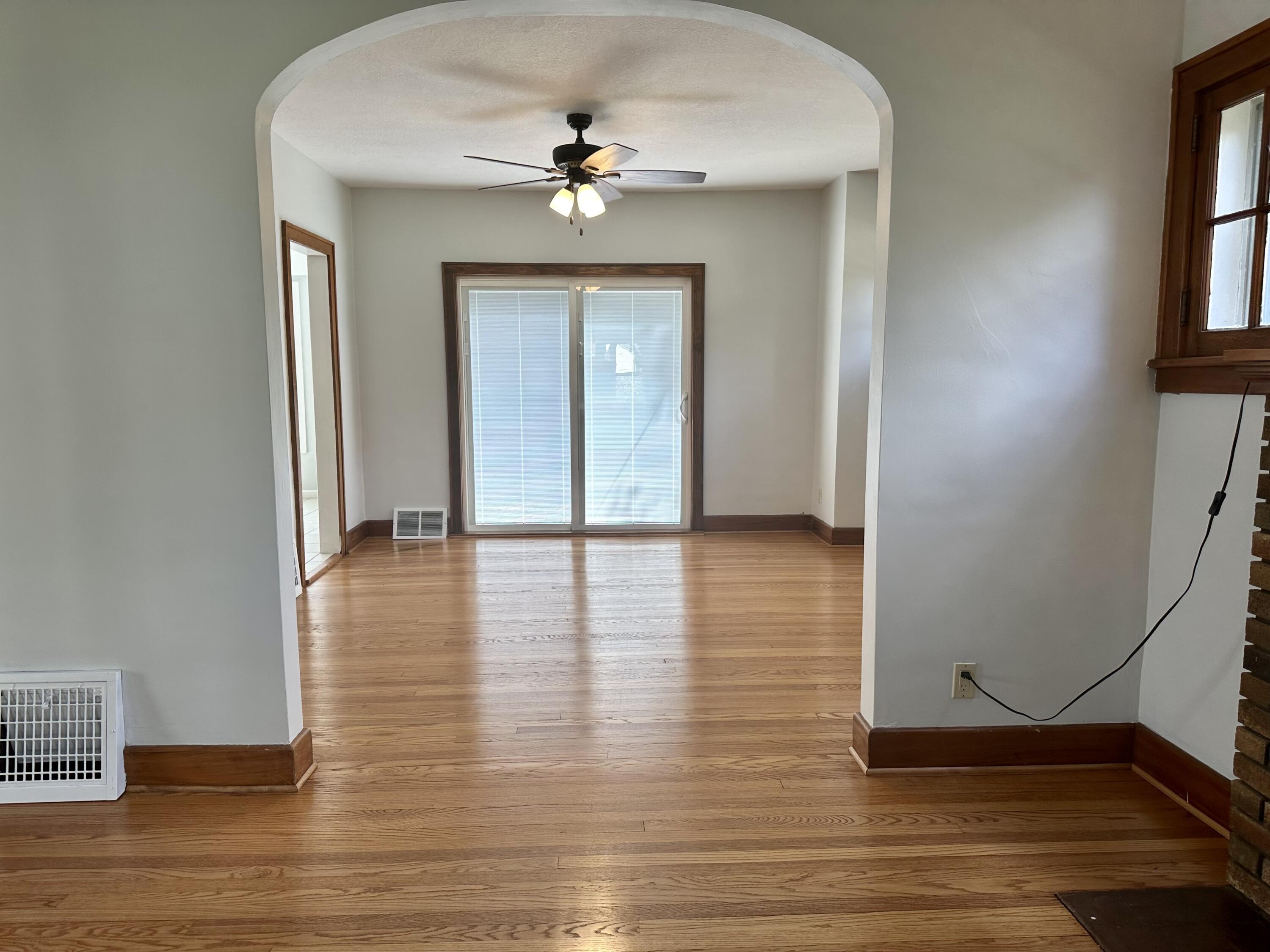 785 Crescent Road Jackson, MI 49203 - Photo 15 of 19 IMG_5607