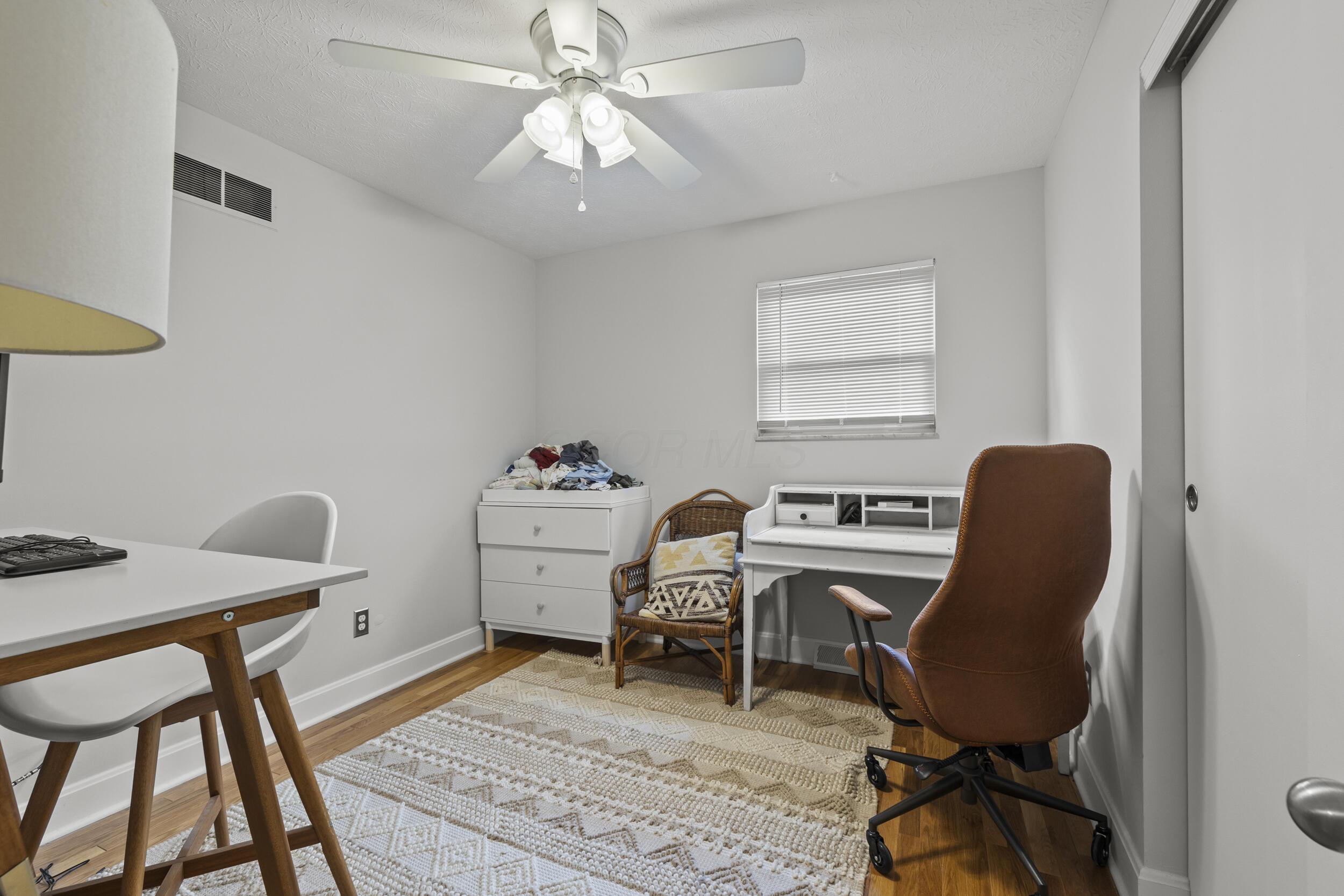 4865-4873 Dierker Road Columbus, OH 43220 - Photo 20 of 41 4x3a7221