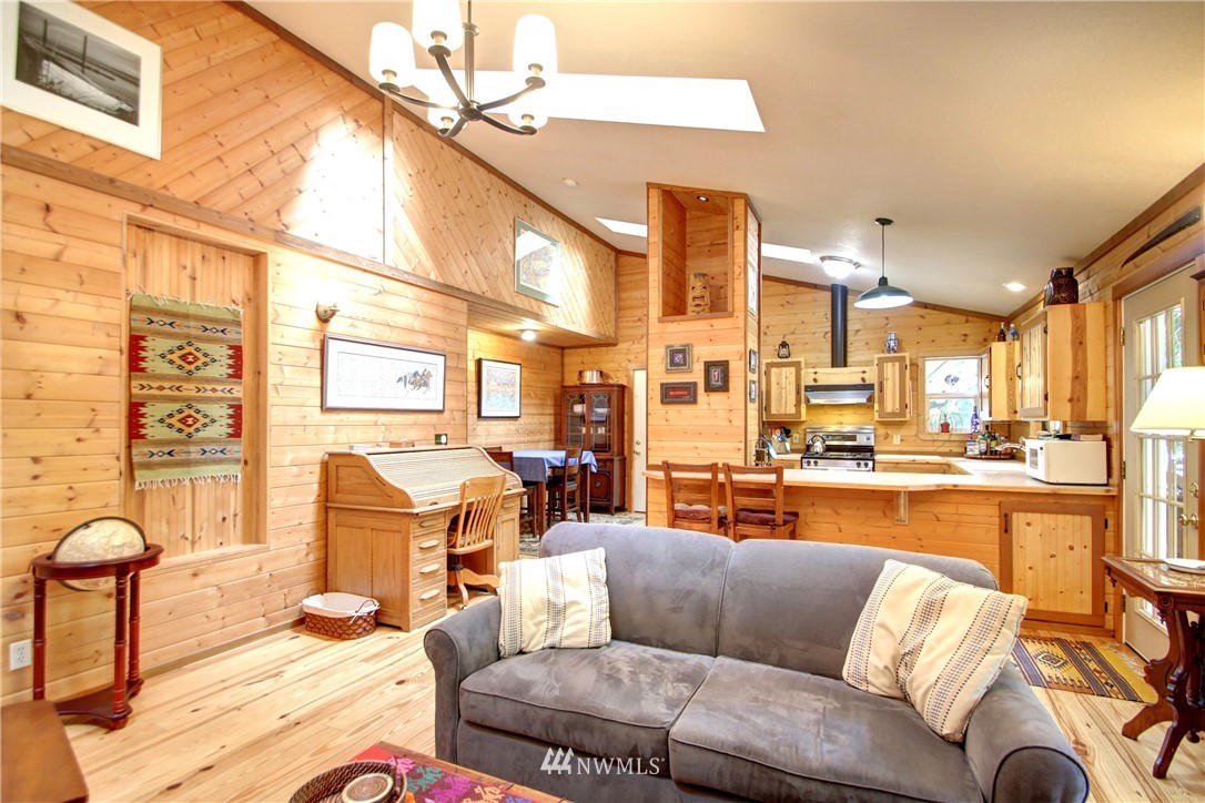 4217 Ginnett Road Anacortes, WA 98221 - Photo 4 of 20