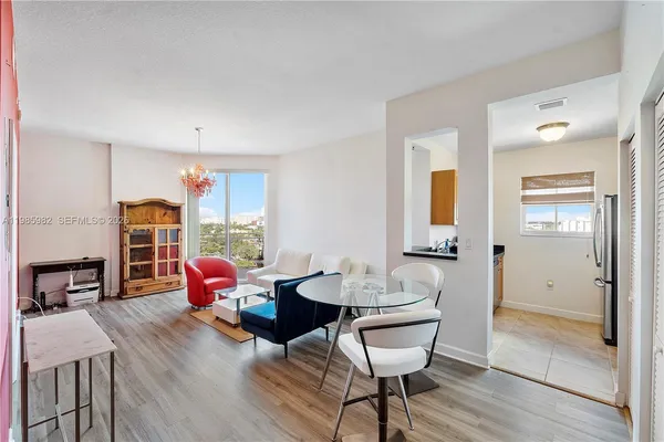 $2,500 | 2600 Southwest 27th Avenue, Unit PH07, Miami, FL 33133