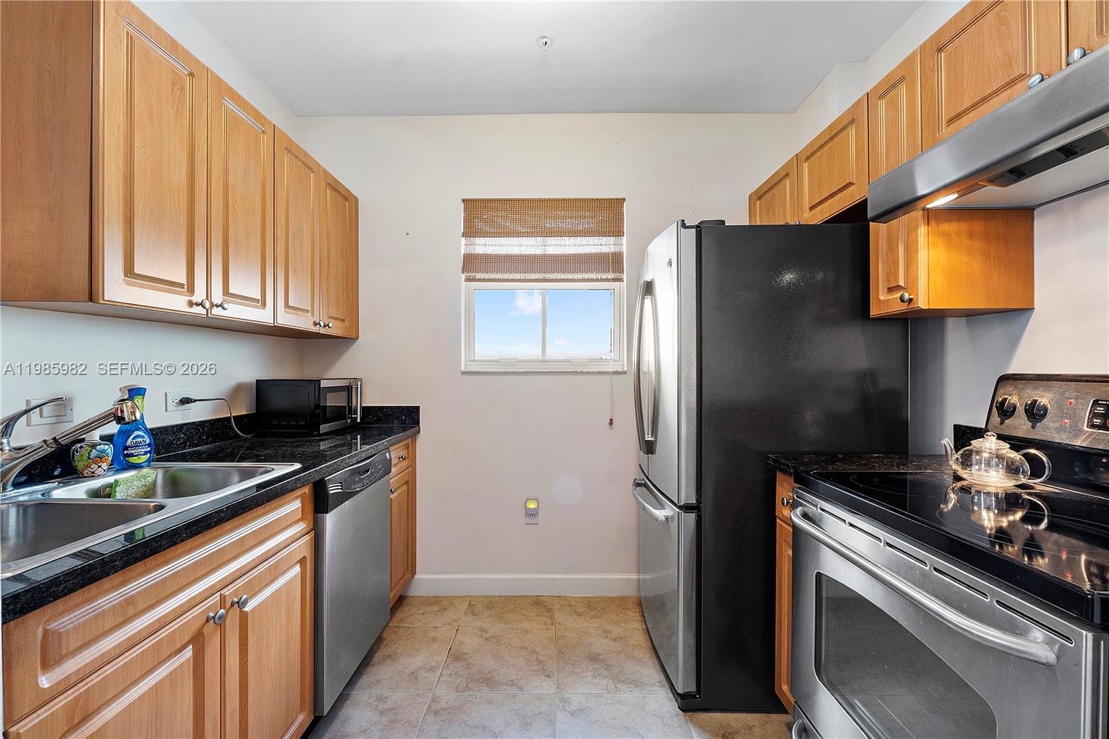 2600 Southwest 27th Avenue, Unit PH07 Miami, FL 33133 - Photo 5 of 39