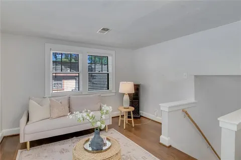 $465,000 | 6 East 70th Terrace, Kansas City, MO 64113
