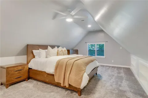 $465,000 | 6 East 70th Terrace, Kansas City, MO 64113