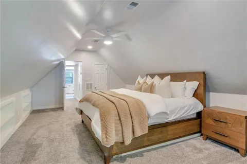 $465,000 | 6 East 70th Terrace, Kansas City, MO 64113