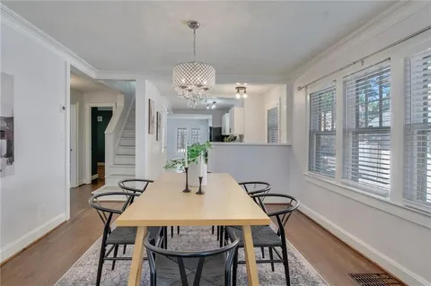 $465,000 | 6 East 70th Terrace, Kansas City, MO 64113