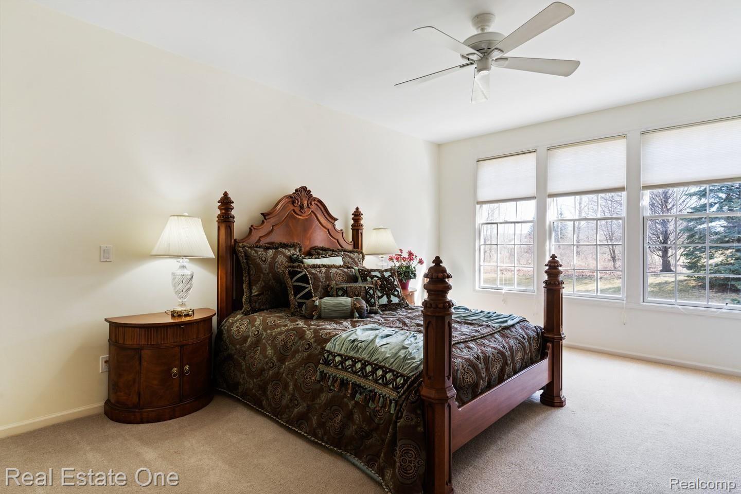 1107 Rock Valley Drive Rochester, MI 48307 - Photo 17 of 37 DSC05198.jpg