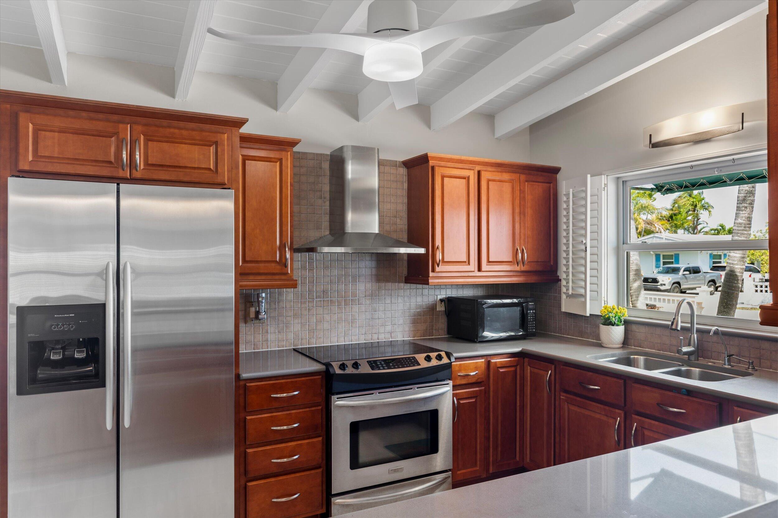 16 Bamboo Terrace Key Haven, FL 33040 - Photo 21 of 50 22-022