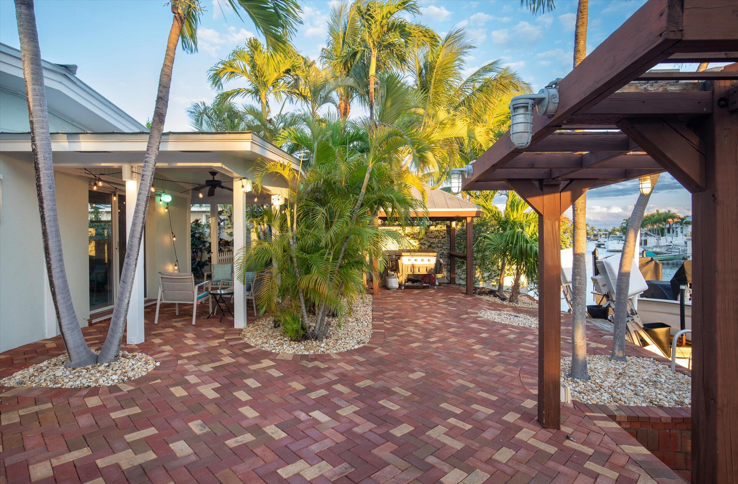 16 Bamboo Terrace Key Haven, FL 33040 - Photo 26 of 50 32-032