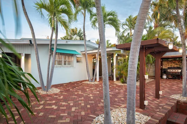 $1,690,000 | 16 Bamboo Terrace, Key Haven, FL 33040