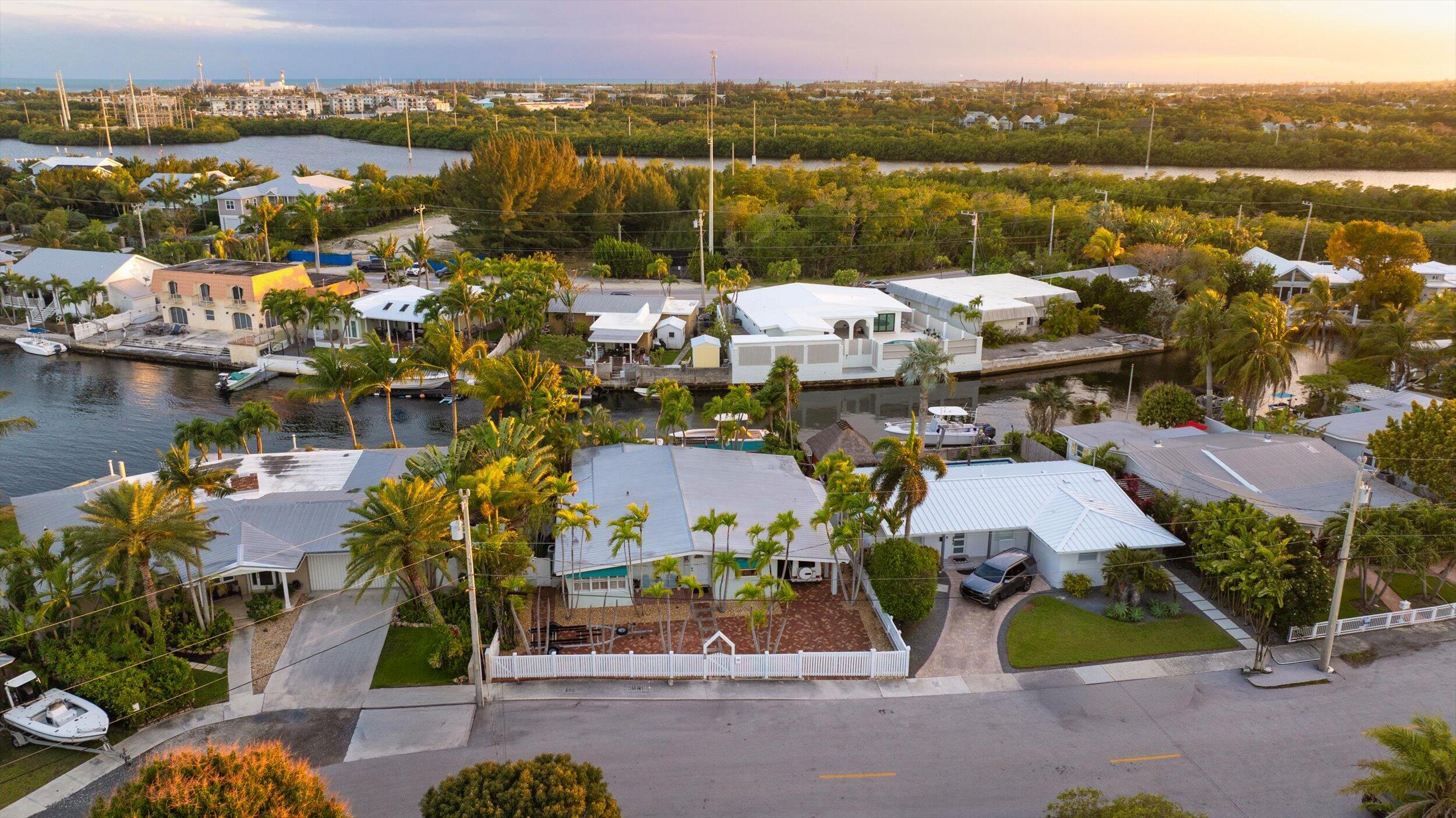 16 Bamboo Terrace Key Haven, FL 33040 - Photo 33 of 50 39-039