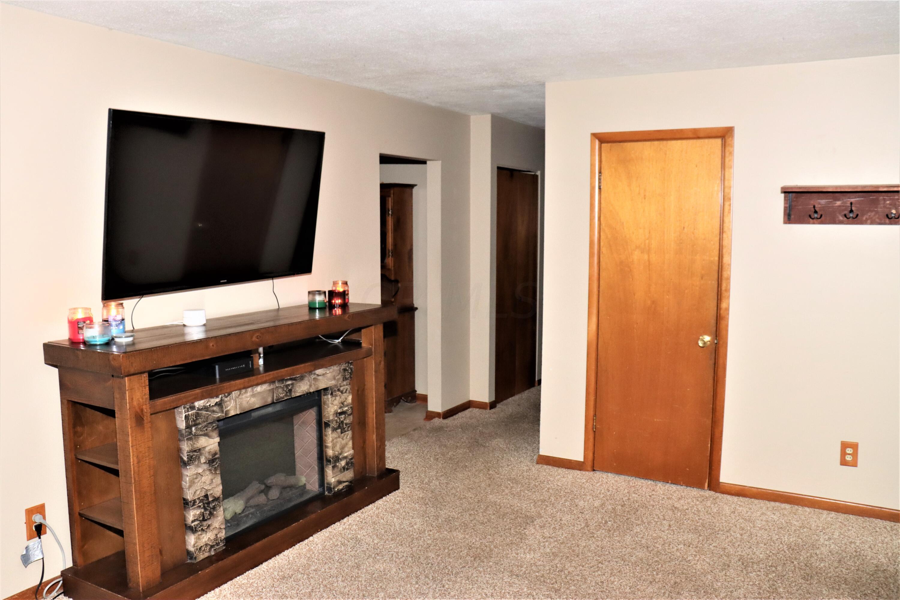 4463 Midvale Road Columbus, OH 43224 - Photo 16 of 34 Gallery Image 16