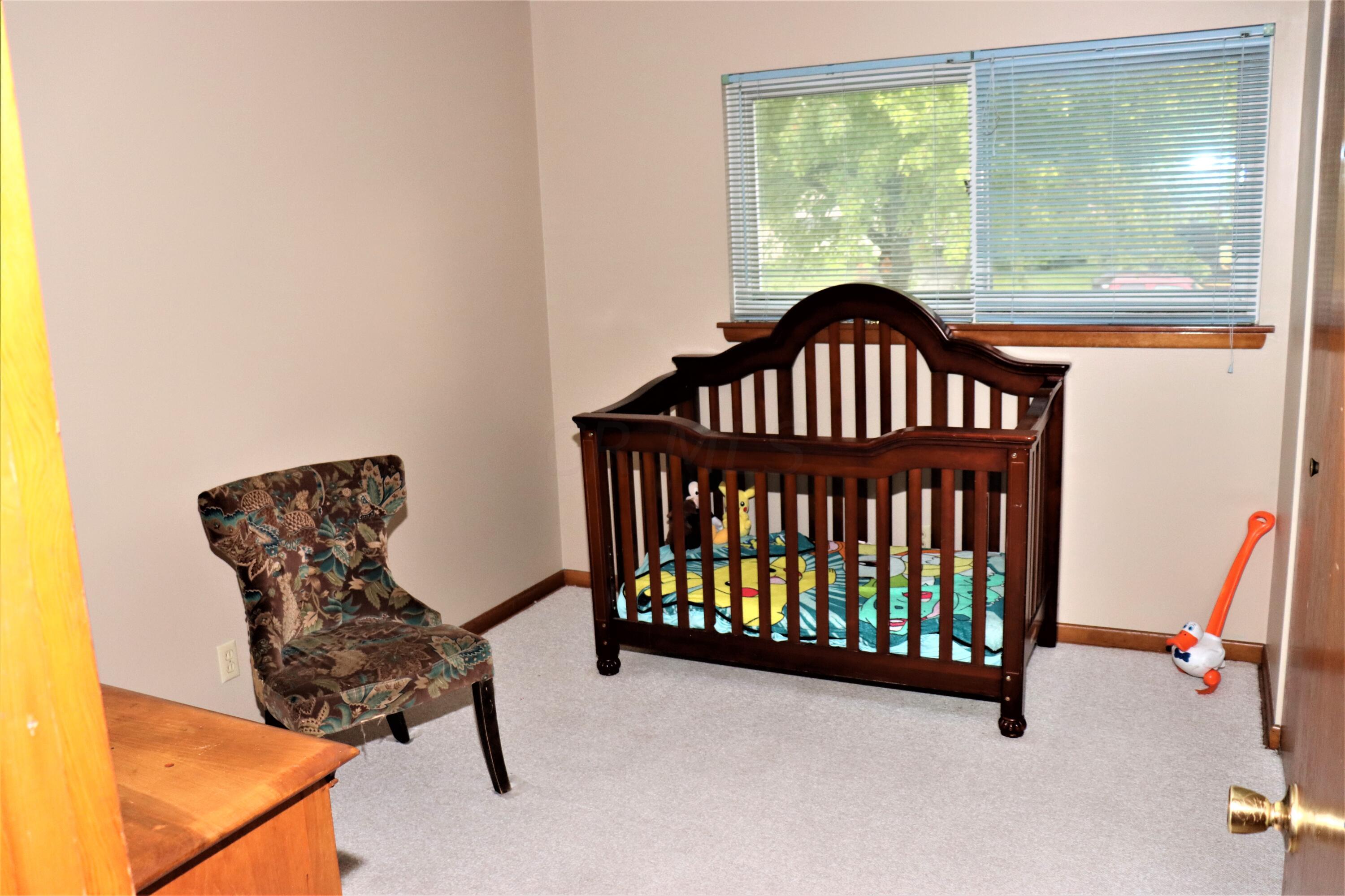 4463 Midvale Road Columbus, OH 43224 - Photo 18 of 34 Gallery Image 18