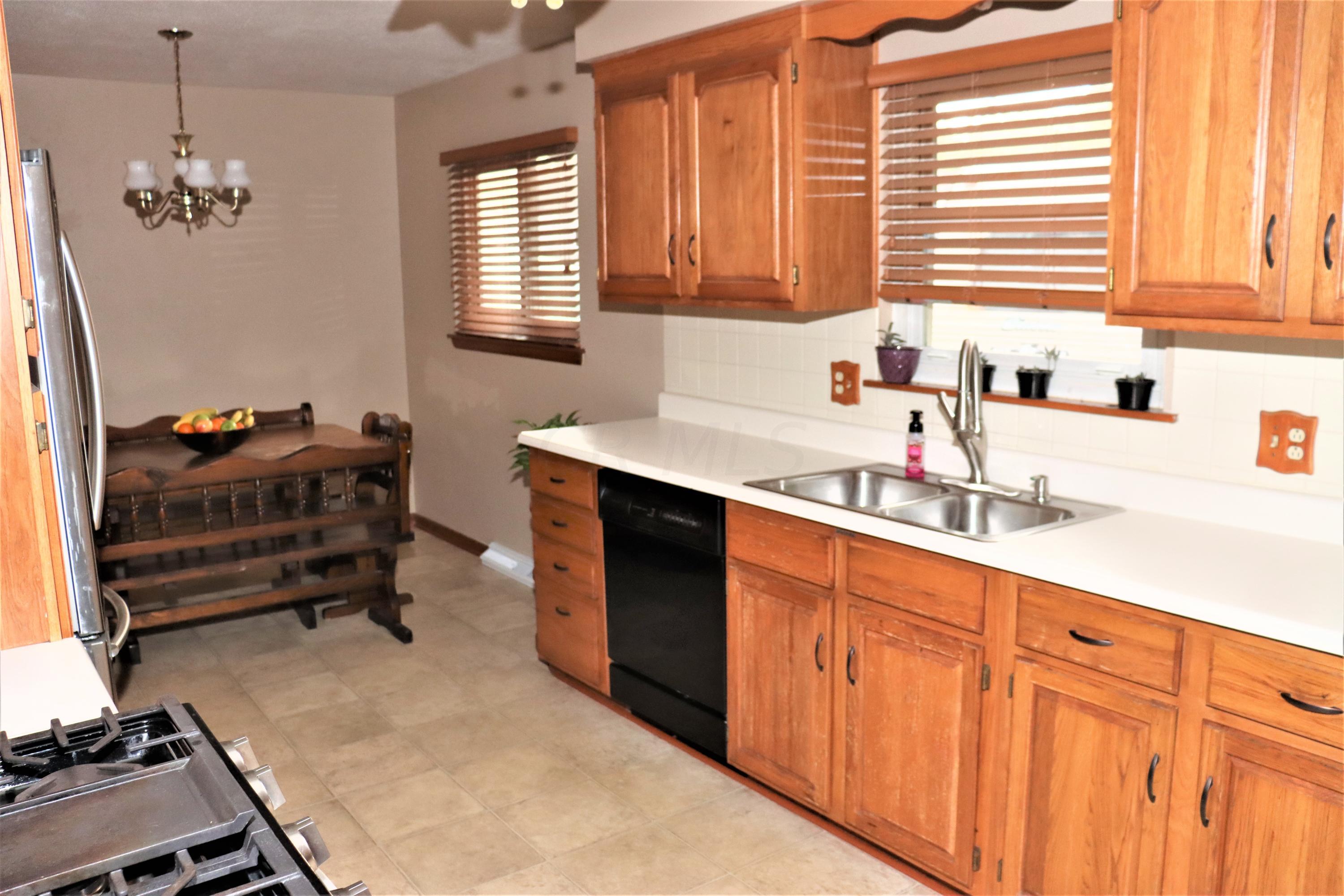 4463 Midvale Road Columbus, OH 43224 - Photo 5 of 34 Gallery Image 5