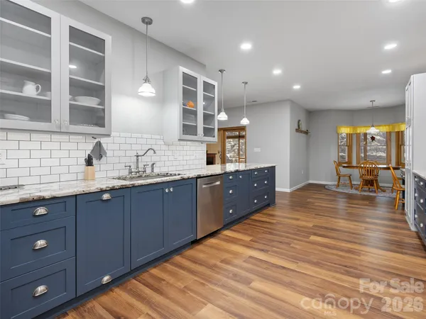 $935,000 | 33 Freedom Drive, Waynesville, NC 28786