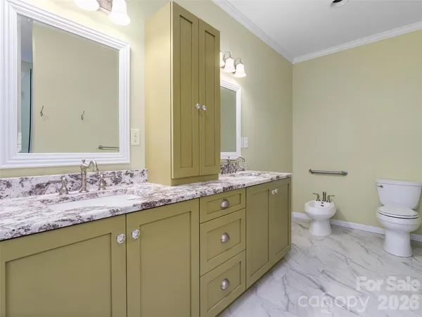$935,000 | 33 Freedom Drive, Waynesville, NC 28786