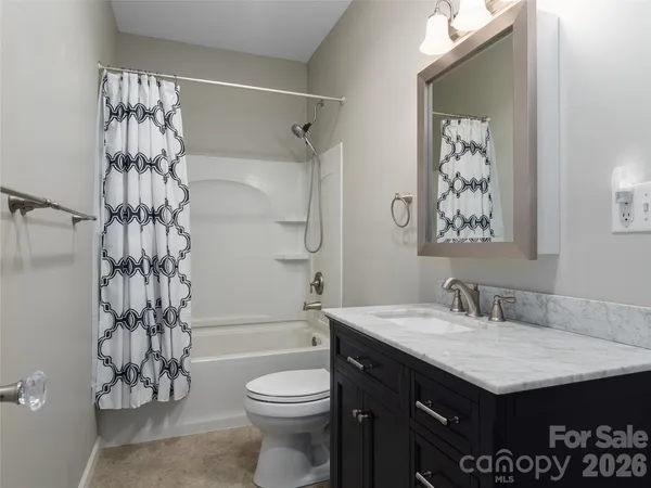 $935,000 | 33 Freedom Drive, Waynesville, NC 28786