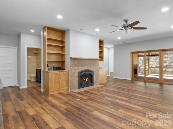 $935,000 | 33 Freedom Drive, Waynesville, NC 28786