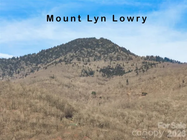 $935,000 | 33 Freedom Drive, Waynesville, NC 28786