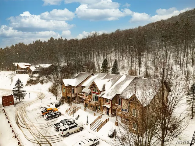 $495,000 | 1 Mountain View, Ellicottville, NY 14731