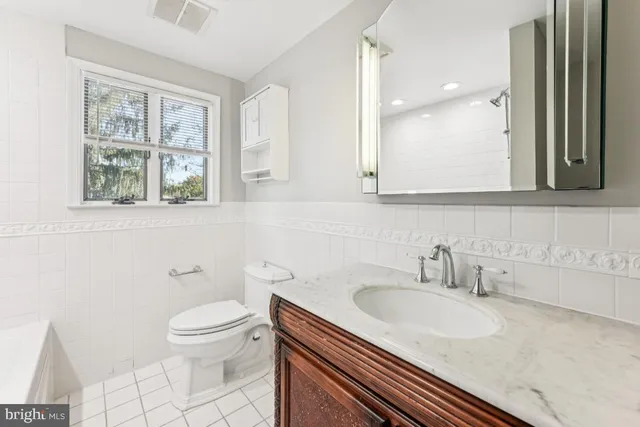 $3,850 | 628 Chatham Road, Somerdale, NJ 08083