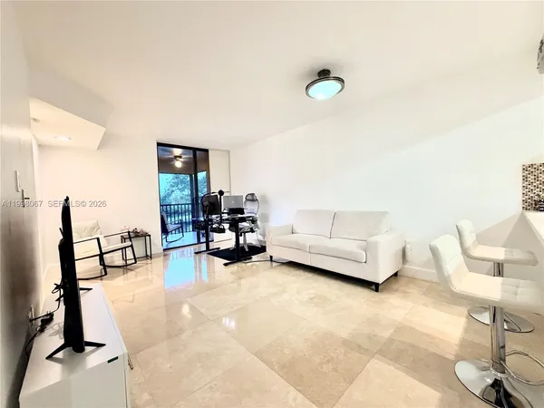 $2,399 | 15405 North Miami Lakeway, Unit 207, Miami Lakes, FL 33014