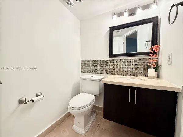 $2,399 | 15405 North Miami Lakeway, Unit 207, Miami Lakes, FL 33014