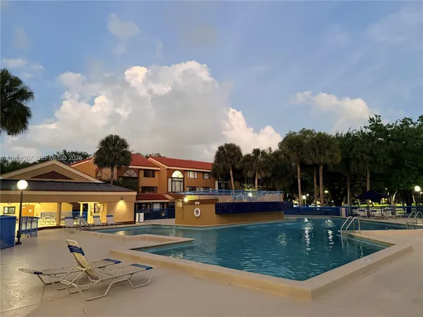 $2,399 | 15405 North Miami Lakeway, Unit 207, Miami Lakes, FL 33014