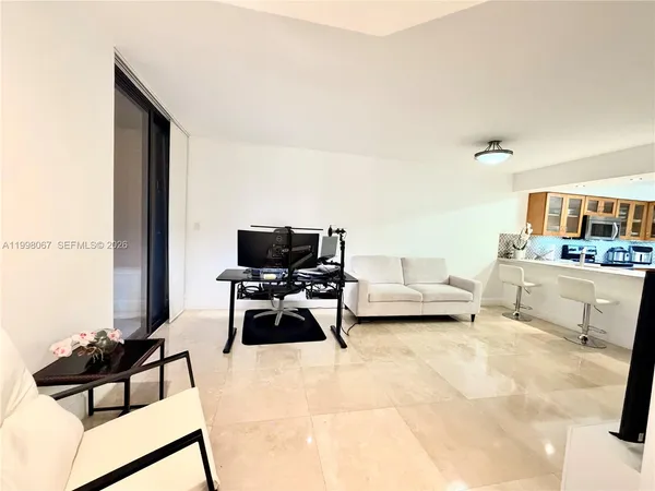 $2,399 | 15405 North Miami Lakeway, Unit 207, Miami Lakes, FL 33014