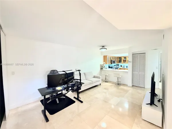 $2,399 | 15405 North Miami Lakeway, Unit 207, Miami Lakes, FL 33014