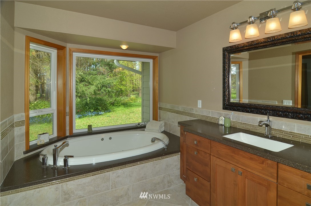 17745 Case Road Southwest Rochester, WA 98579 - Photo 12 of 25