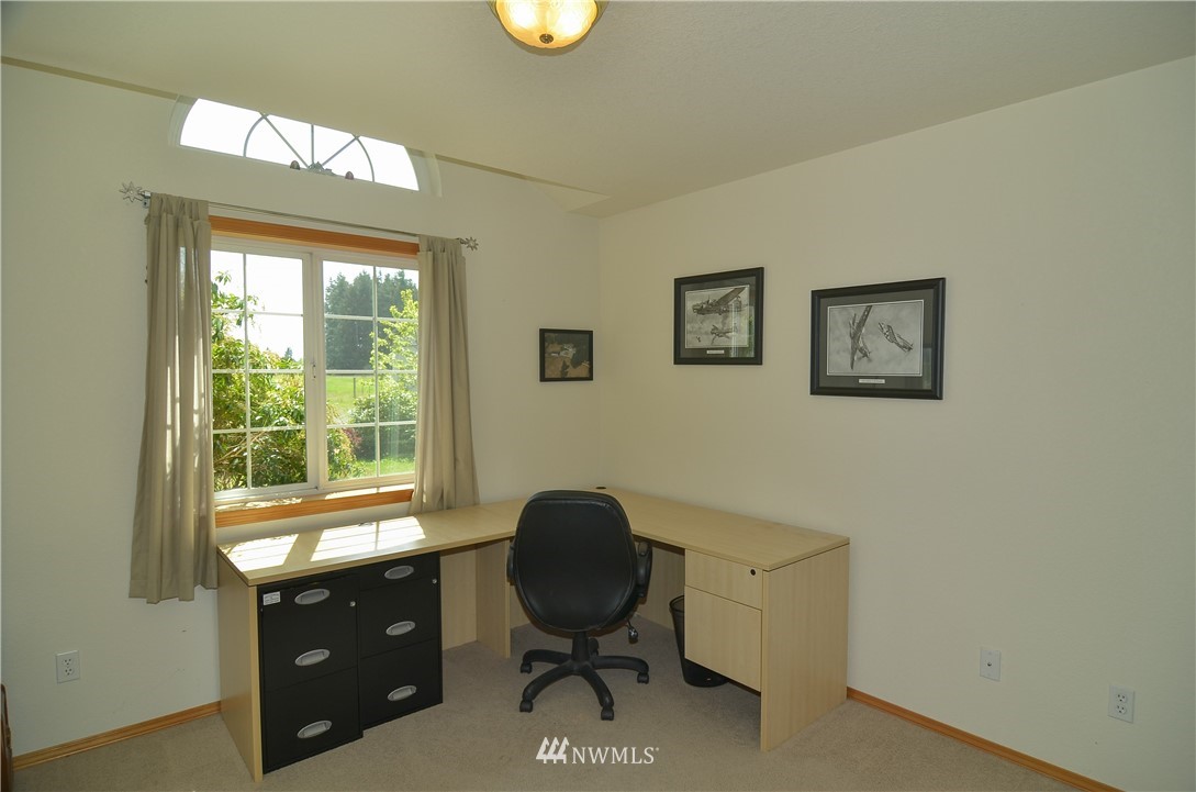 17745 Case Road Southwest Rochester, WA 98579 - Photo 14 of 25