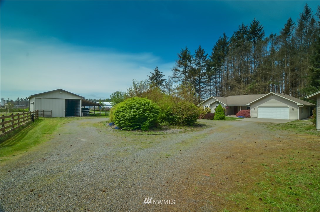 17745 Case Road Southwest Rochester, WA 98579 - Photo 3 of 25