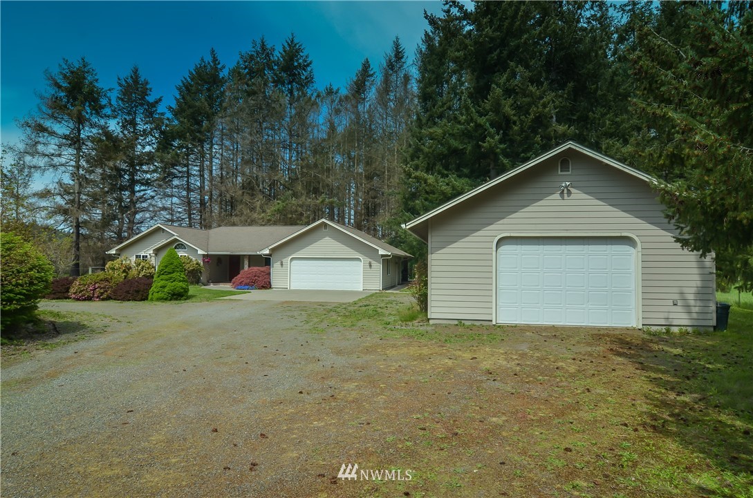 17745 Case Road Southwest Rochester, WA 98579 - Photo 4 of 25