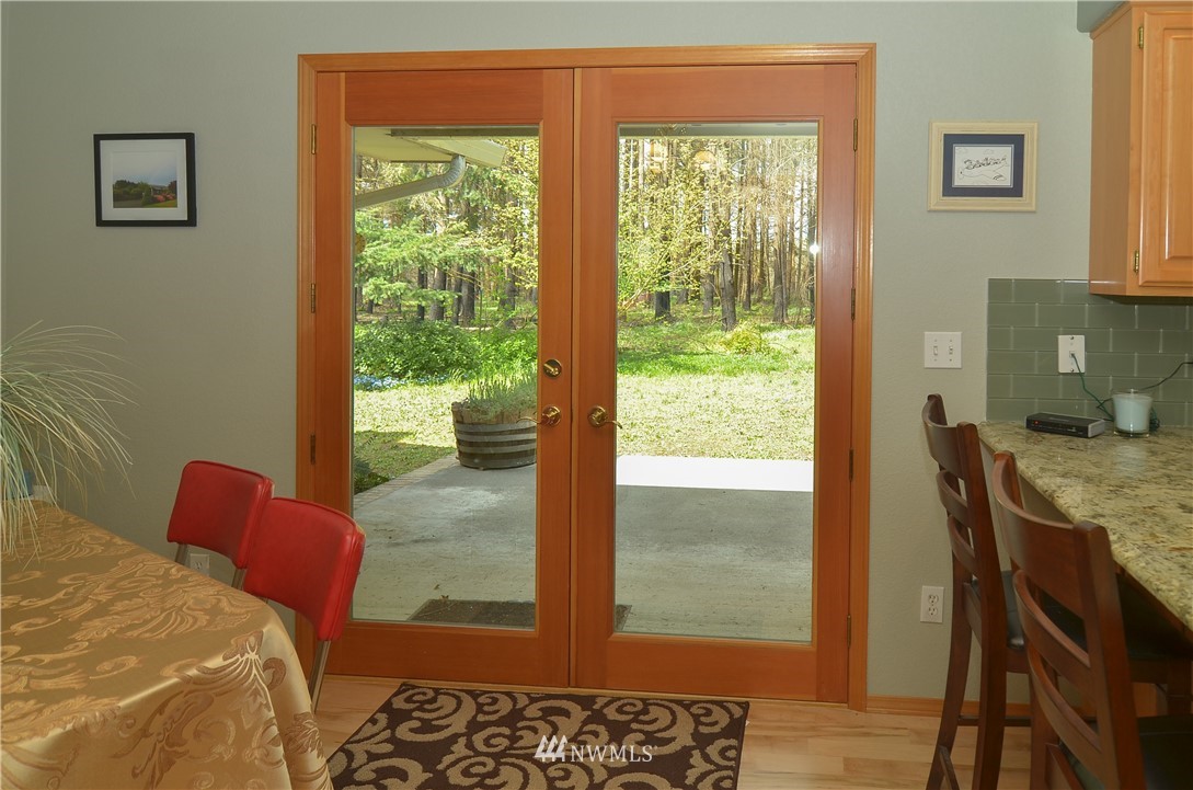 17745 Case Road Southwest Rochester, WA 98579 - Photo 7 of 25