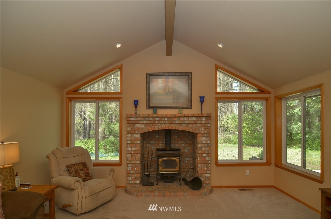 17745 Case Road Southwest Rochester, WA 98579 - Photo 8 of 25