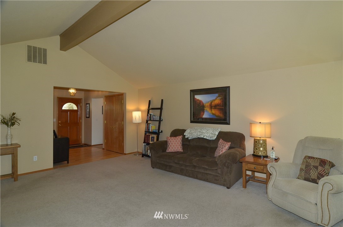 17745 Case Road Southwest Rochester, WA 98579 - Photo 9 of 25