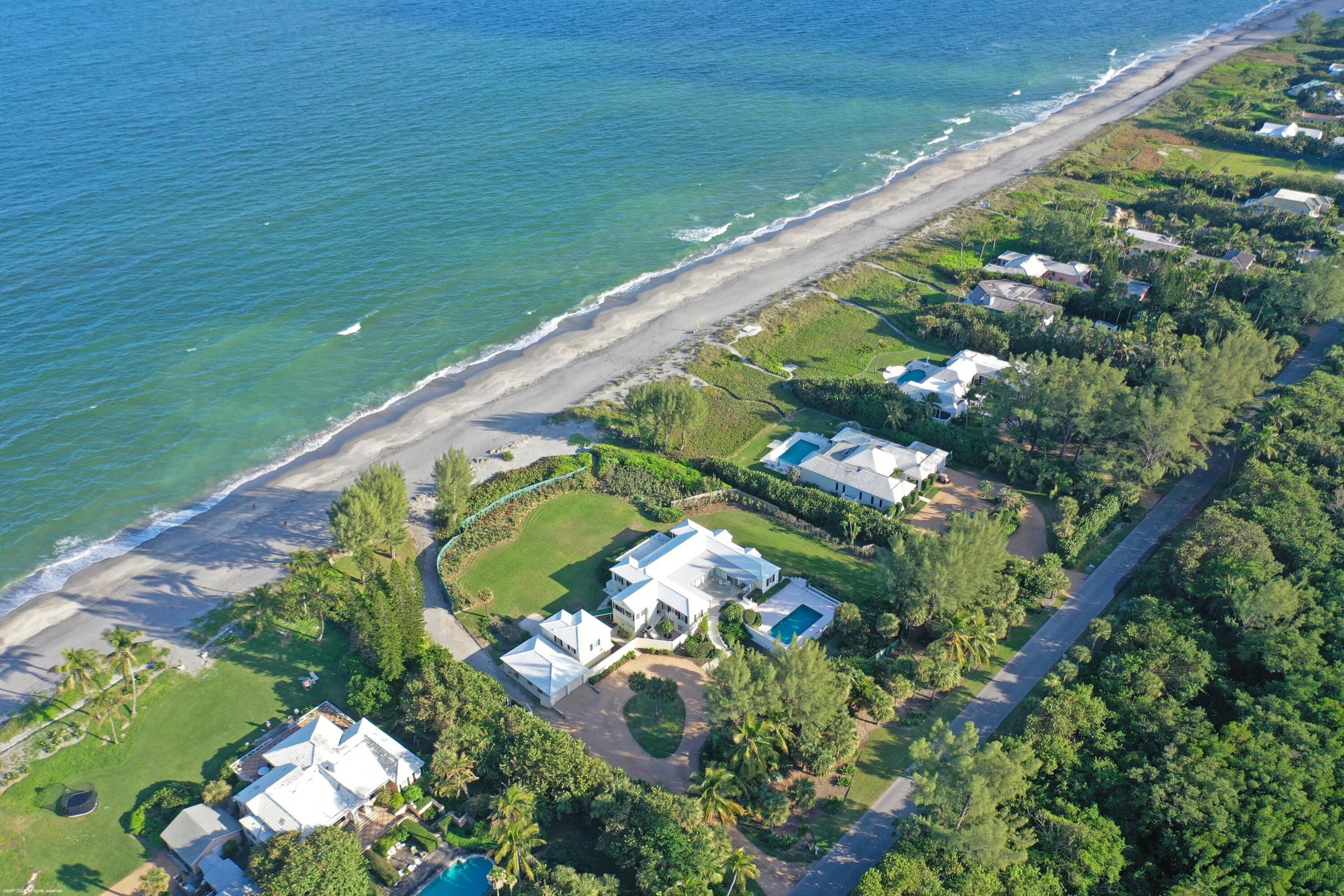 67 North Beach Road Jupiter Island, FL 33455 - Photo 5 of 18 67 N Beach Rd 003