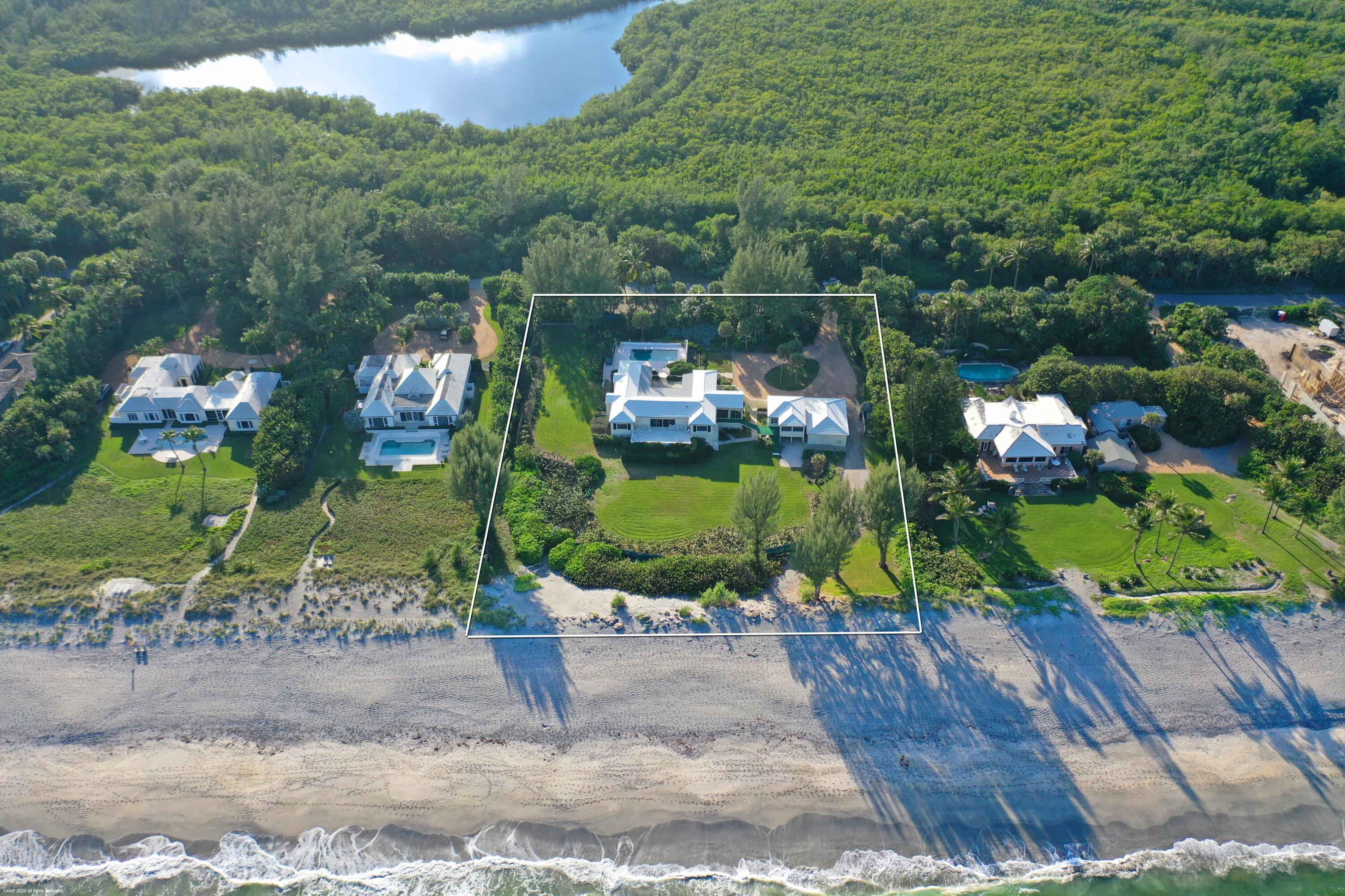 67 North Beach Road Jupiter Island, FL 33455 - Photo 8 of 18 67 N Beach Rd 016