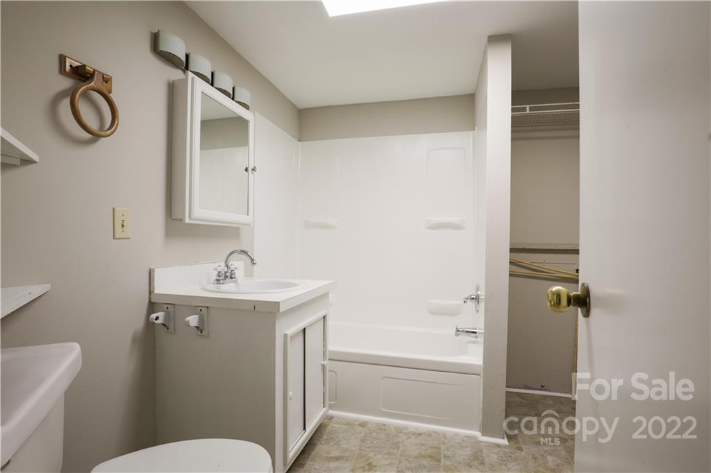 2429 Campbell Lake Road Lancaster, SC 29720 - Photo 10 of 14