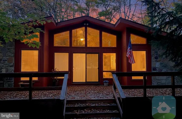 $369,000 | 149 Livingston Lane, Gouldsboro, PA 18424