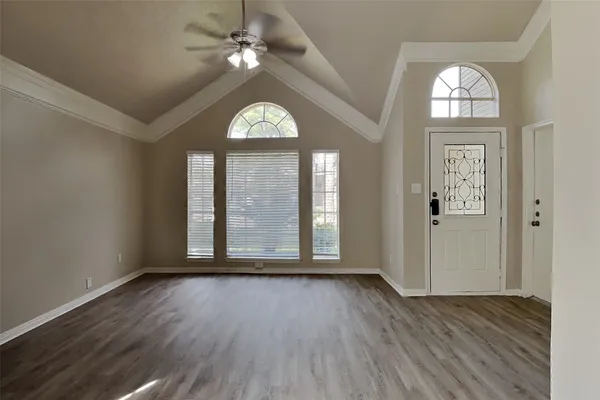 $2,225 | 8306 Lake Crystal Drive, Houston, TX 77095