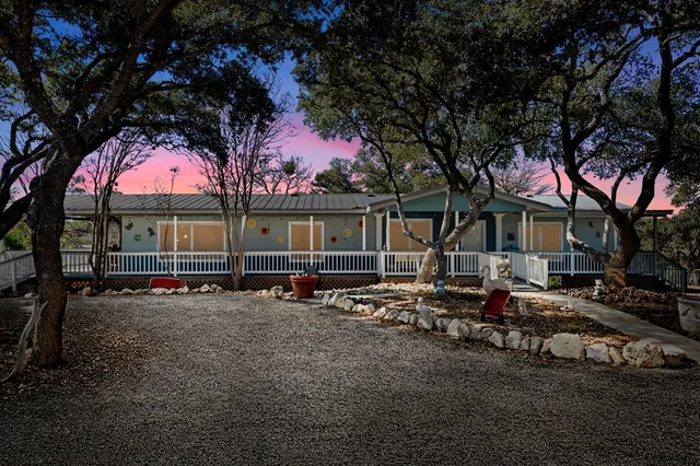 $425,000 | 166 Elm Shores Drive, Lakehills, TX 78063