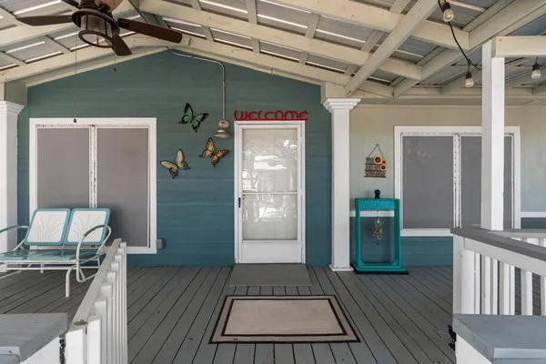 $399,000 | 166 Elm Shores Drive, Lakehills, TX 78063