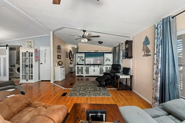 $399,000 | 166 Elm Shores Drive, Lakehills, TX 78063