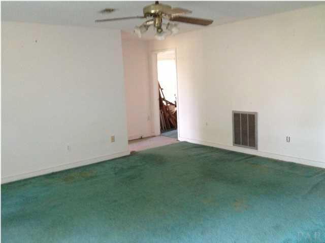 5850 Arthur Brown Road Walnut Hill, FL 32568 - Photo 4 of 19 Gallery Image 4